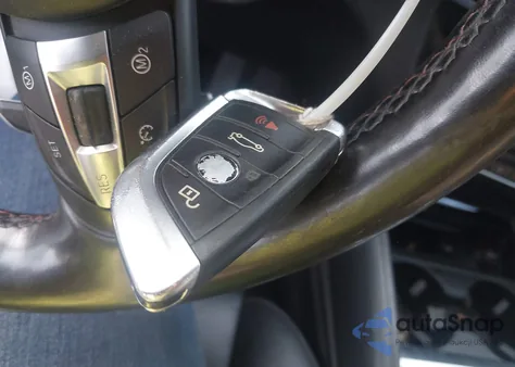 2018 BMW X5 M из США, поврежденный, VIN 5YMKT6C57J0Y83680